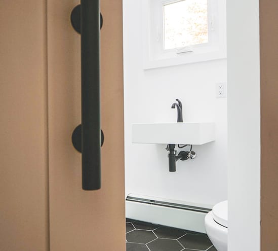 Modern-bathroom-Main Modern-bathroom-Main