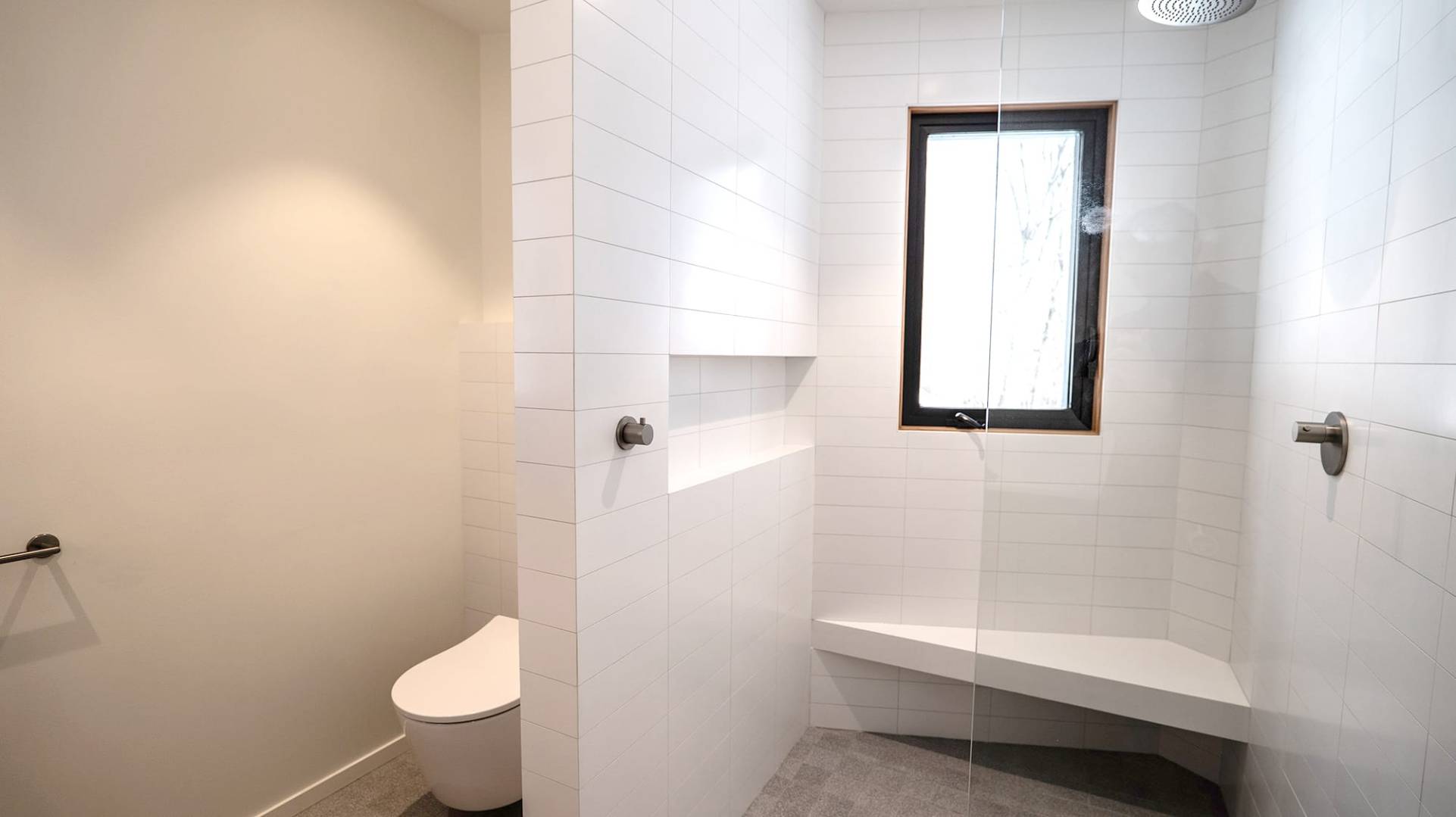 Modern Bathroom 9